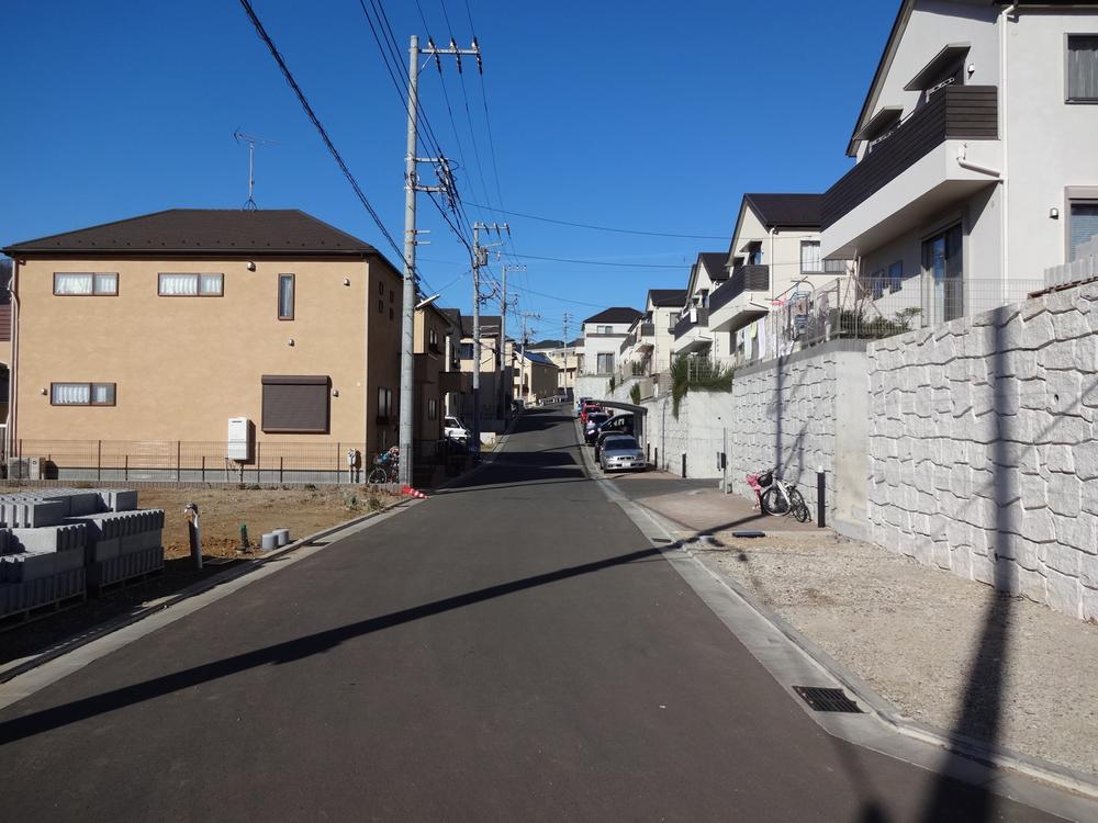 Local photos, including front road. Local (12 May 2013) Shooting