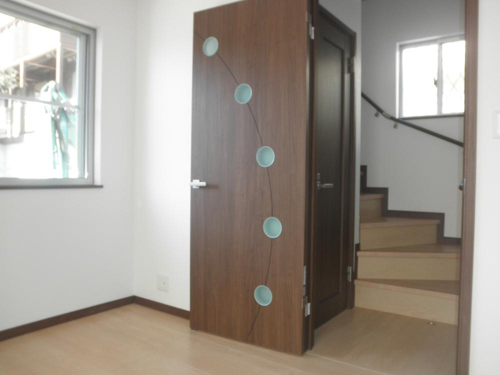 Living. Stairway to 2 times from the living (December 12, 2013) Shooting