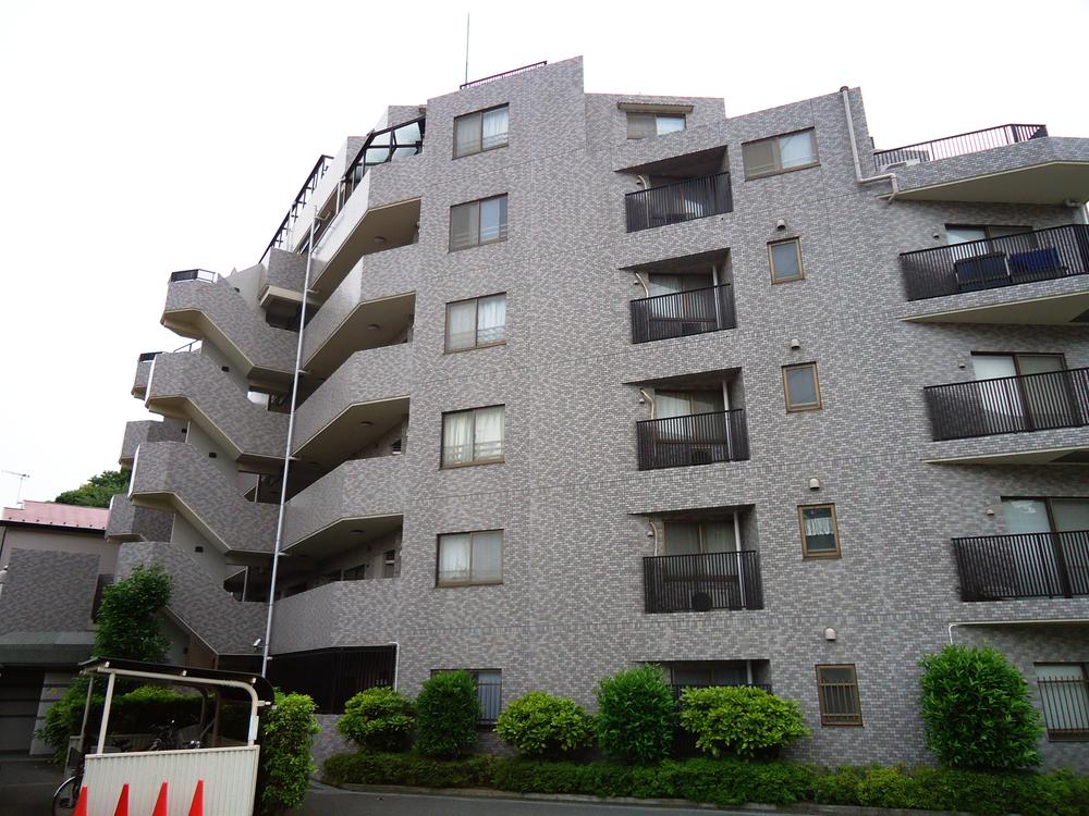 Local appearance photo. Local (11 May 2013) Shooting