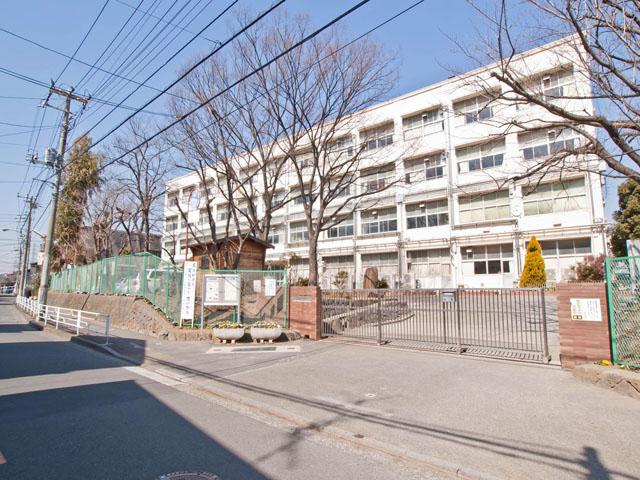 Junior high school. 1684m to Yokohama Municipal Tarumachi Junior High School