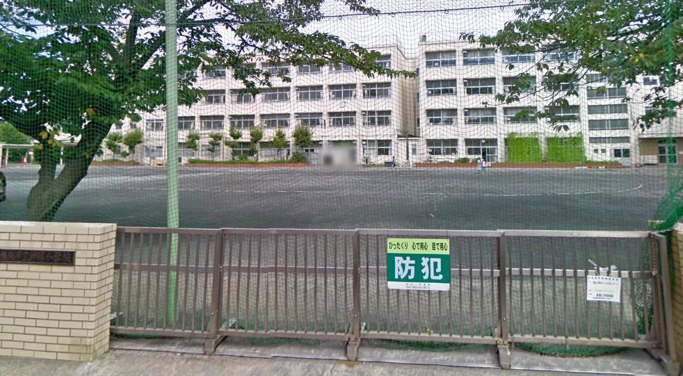 Primary school. 620m to Yokohama Municipal Morooka Elementary School