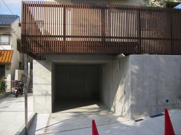 Parking lot. Local (10 May 2013) Shooting