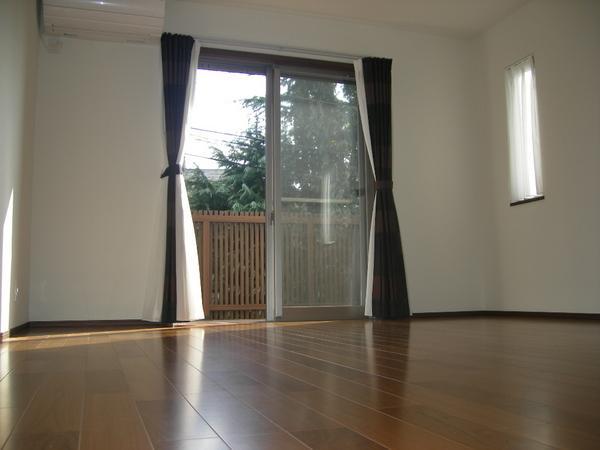 Living. Indoor (10 May 2013) Shooting