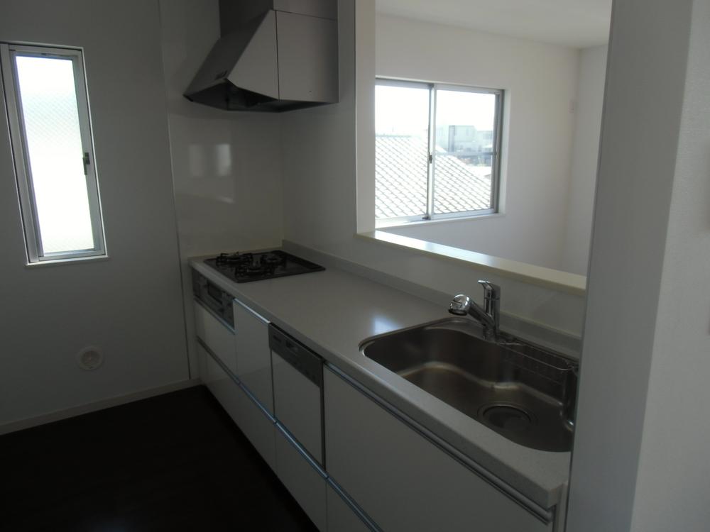 Kitchen. Indoor (09 May 2013) Shooting