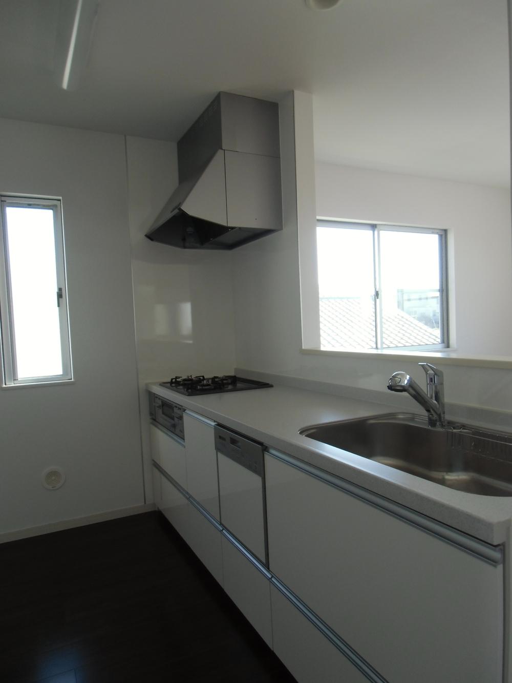 Kitchen. Indoor (09 May 2013) Shooting