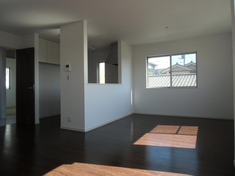 Living. Indoor (09 May 2013) Shooting