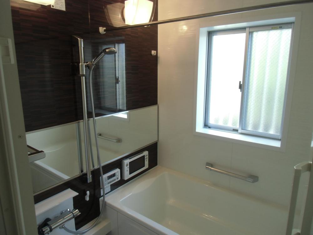 Bathroom. Indoor (09 May 2013) Shooting