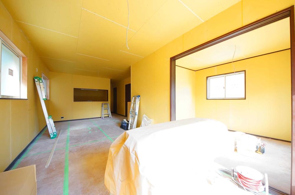 Living. Indoor (11 May 2013) Shooting, The first floor is between the living and the Japanese-style room 6 quires is continued.