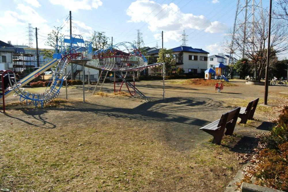 Other. Adjacent Tsunashimahigashi 5-chome Park