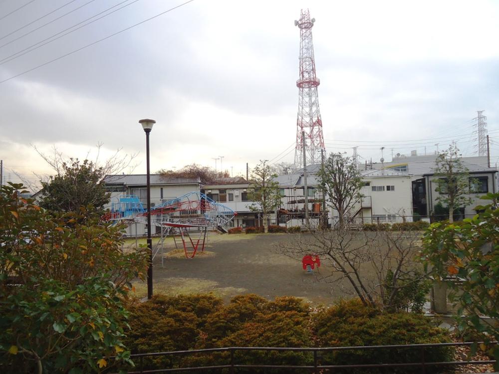 View photos from the dwelling unit. View from the site (December 2013) Shooting