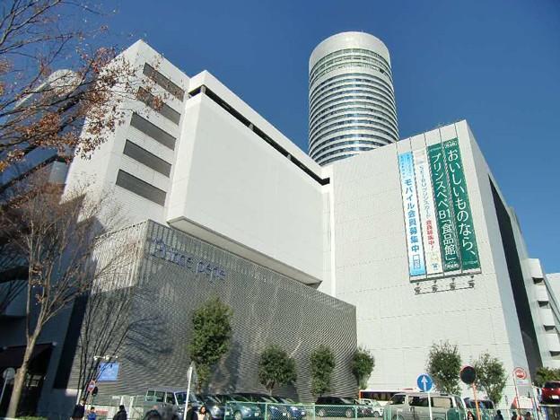 Shopping centre. 1100m to Shin-Yokohama Prince Pepe
