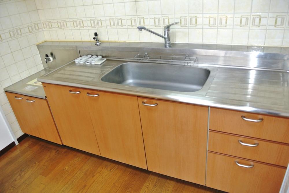 Kitchen. Indoor (July 2013) Shooting