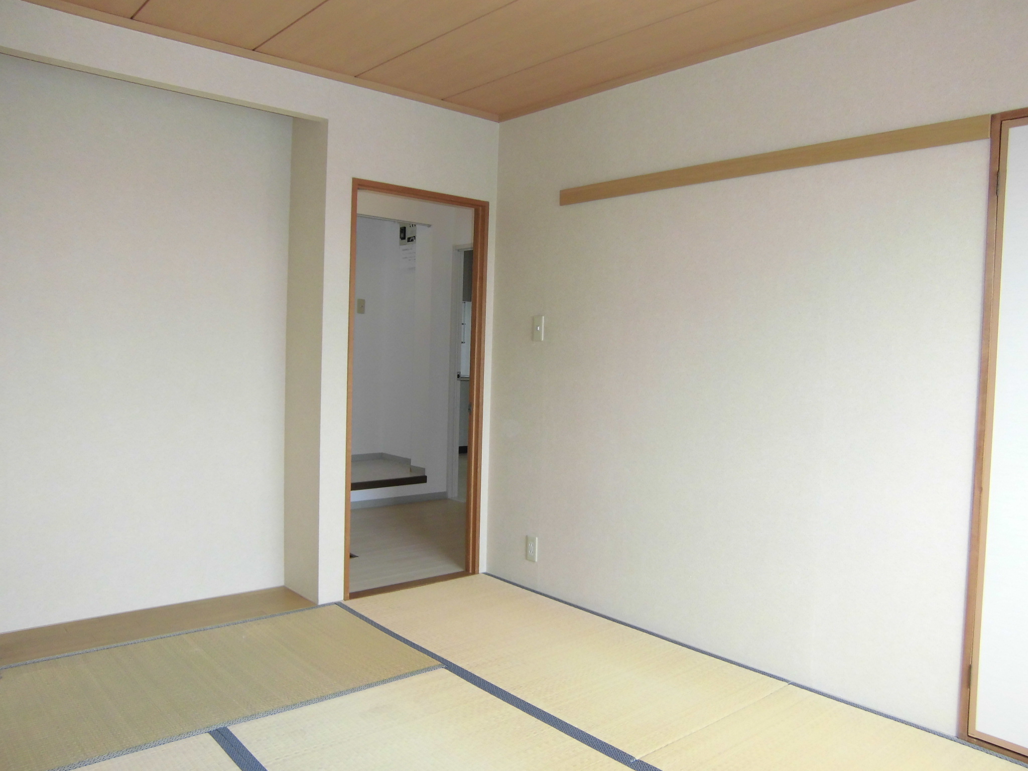 Living and room. Japanese-style room 6 quires