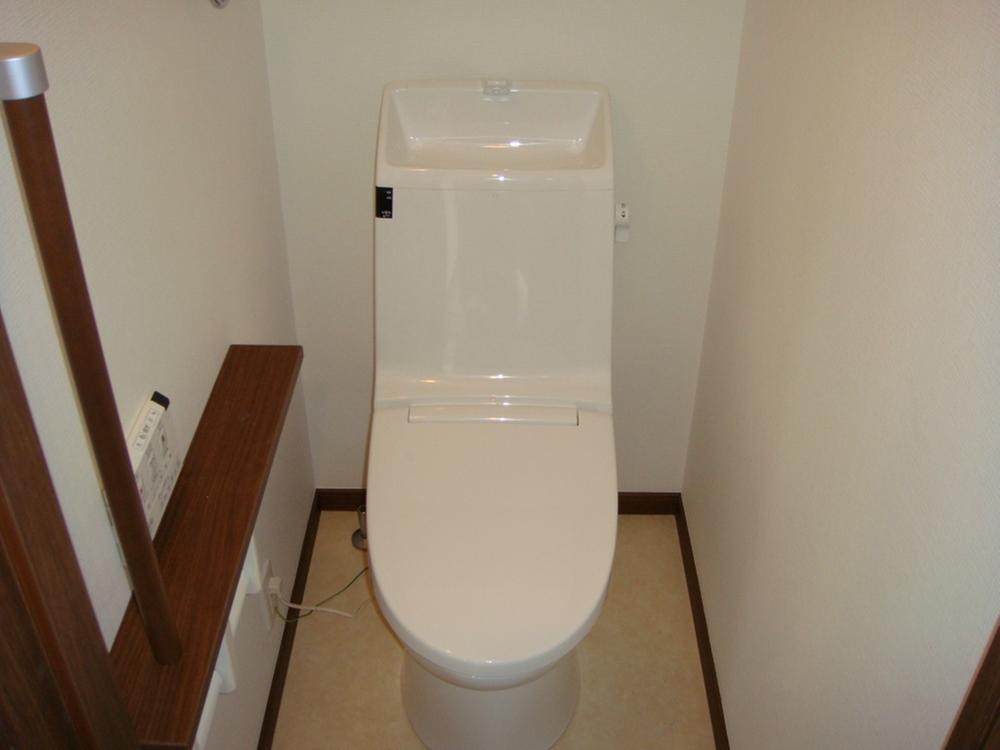 Toilet. Indoor (11 May 2013) Shooting. Restroom with a bidet