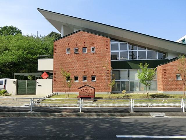 kindergarten ・ Nursery. It is very encouraging for the two-earner of husband and wife and Marma to Shinohara nursery near 450m there is a nursery school.