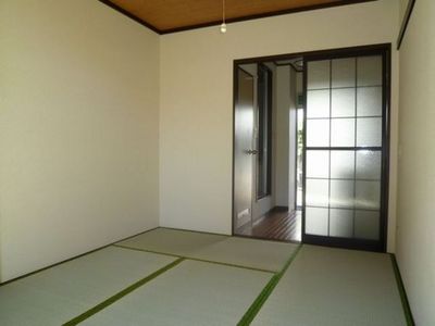 Living and room. Wide enough for one person!  ※ Photo No. 102 rooms