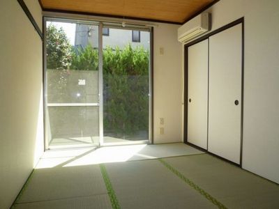 Living and room. Room send day-to-day good feeling while soaking up the sun!  ※ Photo 102