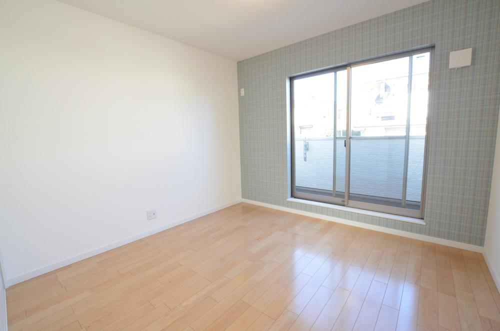 Non-living room. Indoor (11 May 2013) Shooting