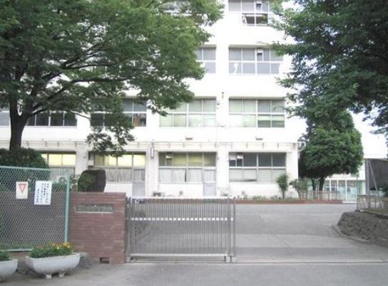 Junior high school. Tarumachi 750m until junior high school