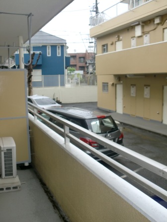 Balcony. Same building same specifications Photos