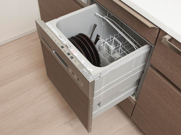 Kitchen. To reduce the burden of housework "dish washing and drying machine."