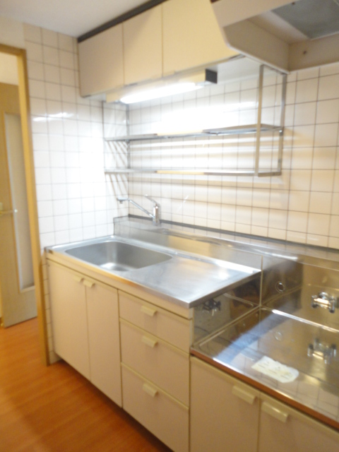 Kitchen. Spacious kitchen!