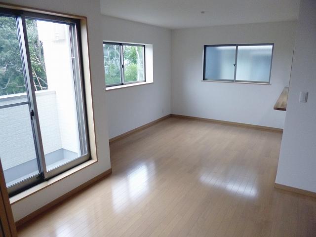 Living. Indoor (October 4, 2013) Shooting