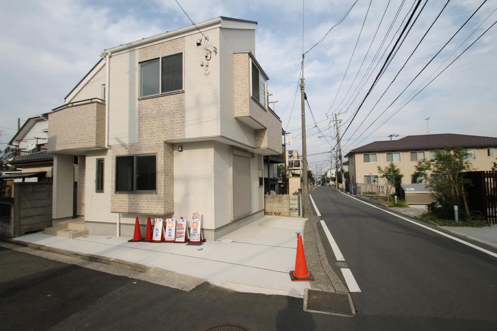 Local appearance photo