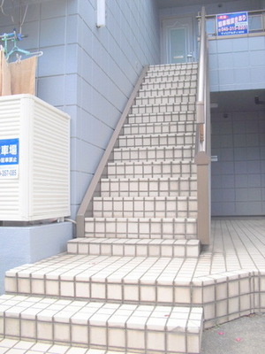 Other common areas. entrance Shared stairs