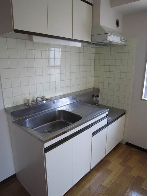 Kitchen. Two-burner gas stove installation Allowed