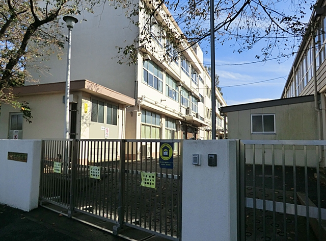 Primary school. 610m to Yokohama Municipal Takada elementary school (elementary school)