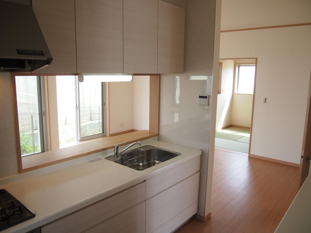 Same specifications photo (kitchen)