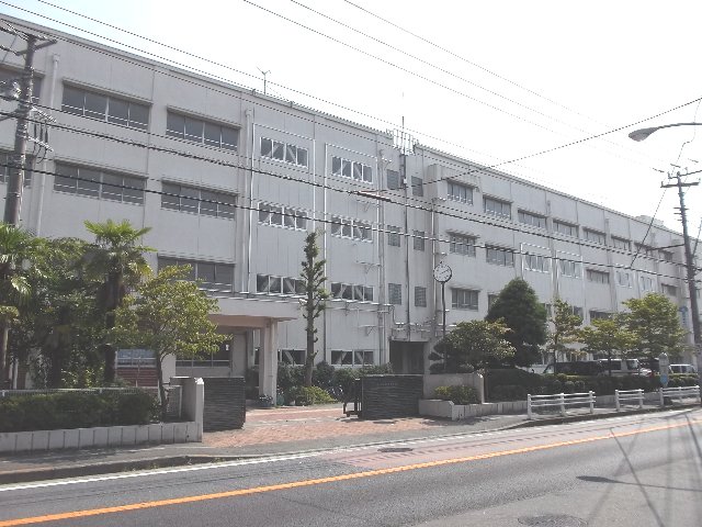 Junior high school. 466m to Yokohama Municipal Nitta junior high school (junior high school)