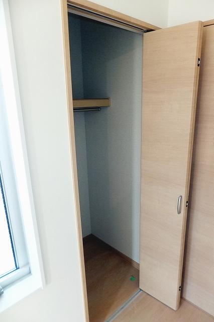 Receipt. 1 Building room (December 13, 2013) Shooting