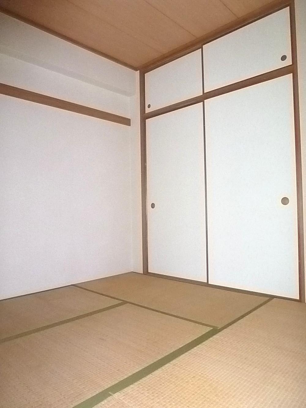 Non-living room. Room (August 2013) Shooting