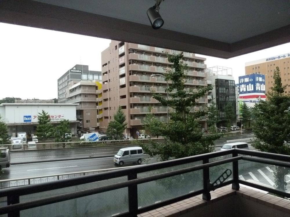 View photos from the dwelling unit. View from the site (August 2013) Shooting