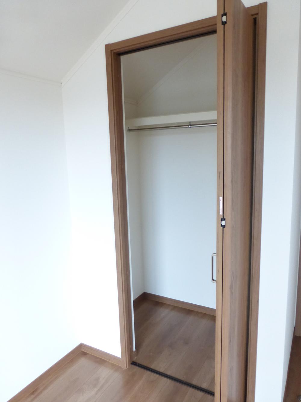 Receipt. 1 Building Indoor (November 28, 2013) Shooting