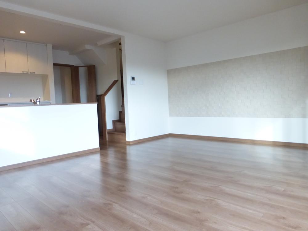 Living. 1 Building Indoor (November 28, 2013) Shooting