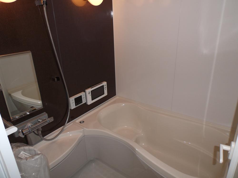 Bathroom. Bathroom is an amazing TV! Indoor (10 May 2013) Shooting