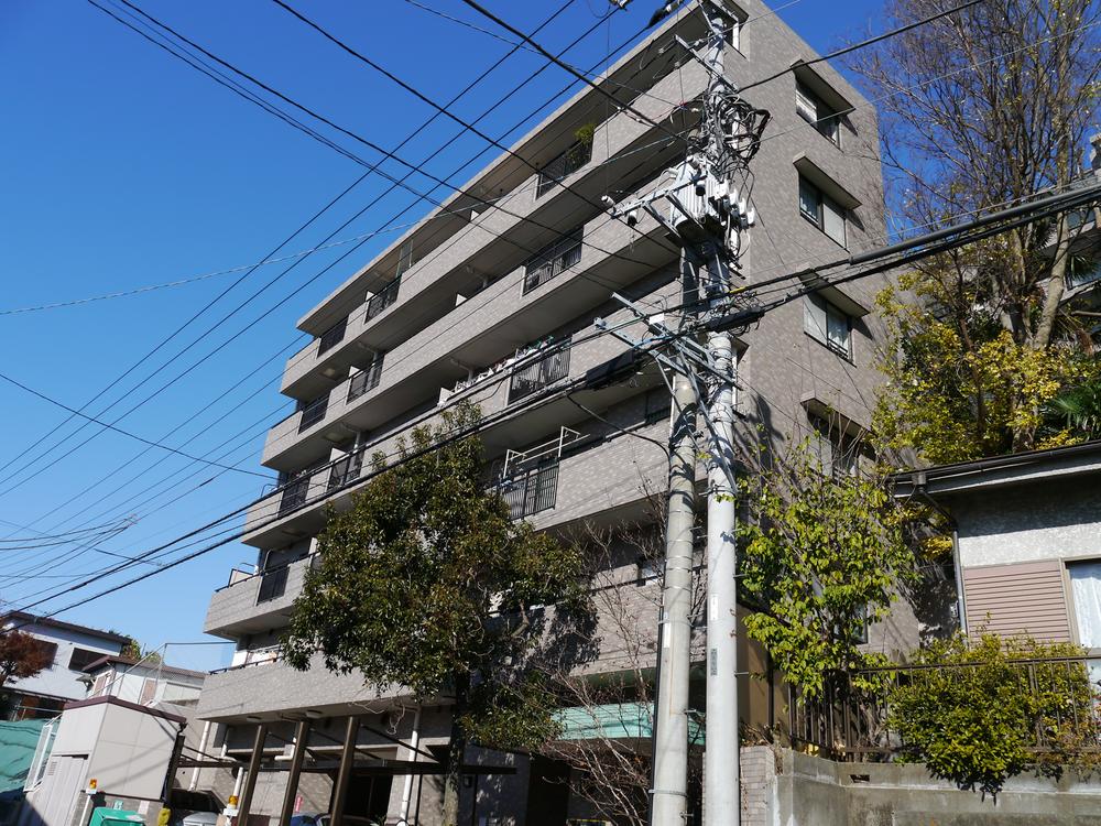 Local appearance photo. local