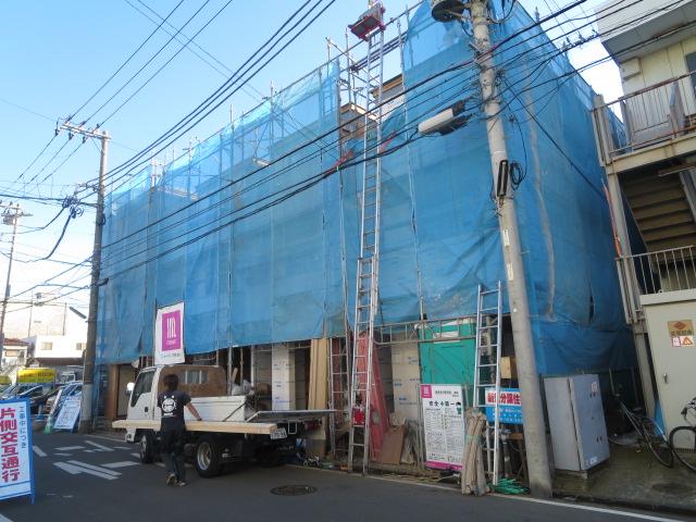 Local appearance photo. Local (11 May 2013) Shooting