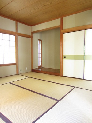 Living and room.  ☆ First floor 8 quires of Japanese-style room ☆