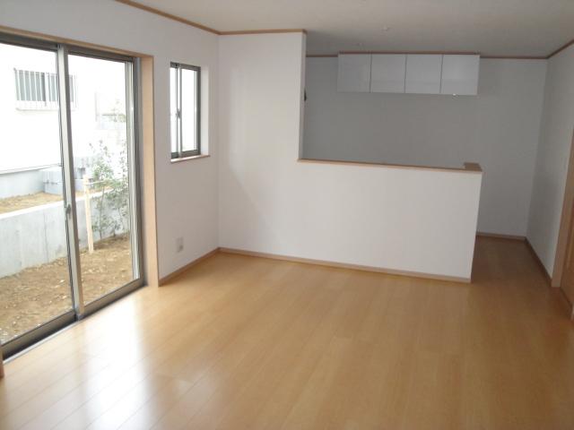 Living.  [K Building] Indoor (11 May 2013) Shooting