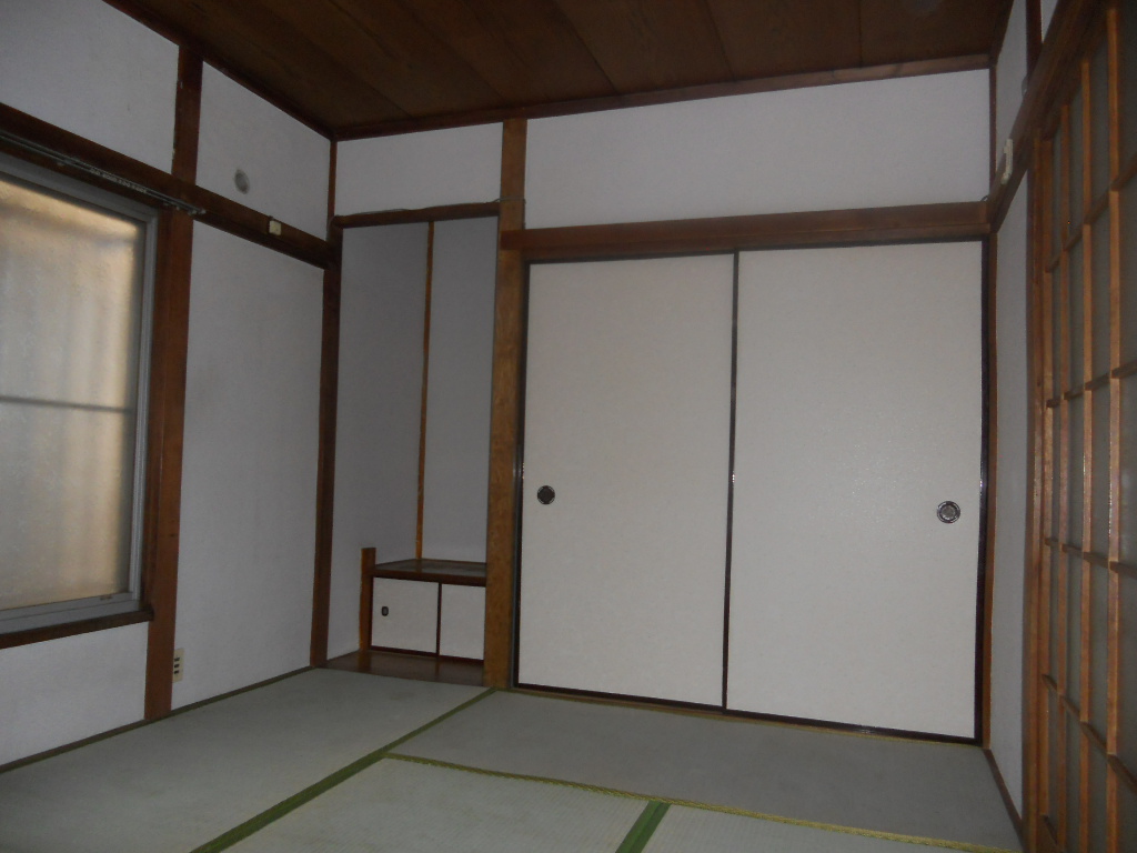 Living and room. 1F Japanese-style room