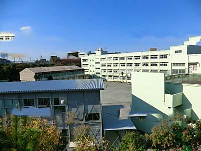 Primary school. 634m to Yokohama Municipal Shinoharanishi Elementary School