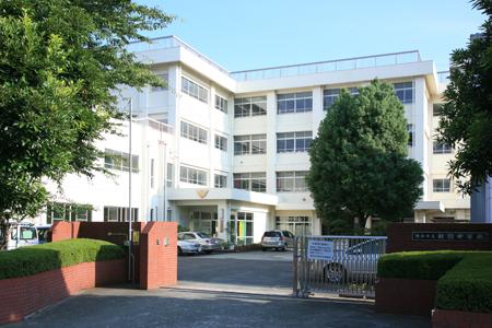 Junior high school. 1151m to Yokohama Municipal neoptile junior high school