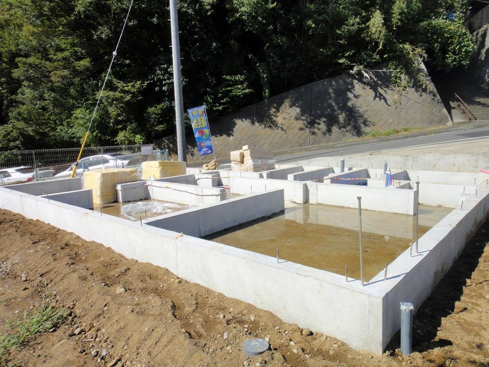 Local appearance photo. 1 Building site (09 May 2013) Shooting