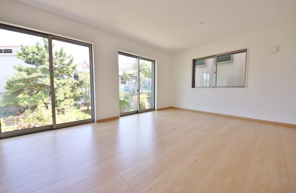 Same specifications photo (bathroom). Same specifications