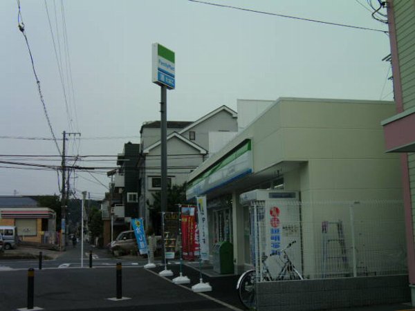 Convenience store. 730m to Family Mart (convenience store)