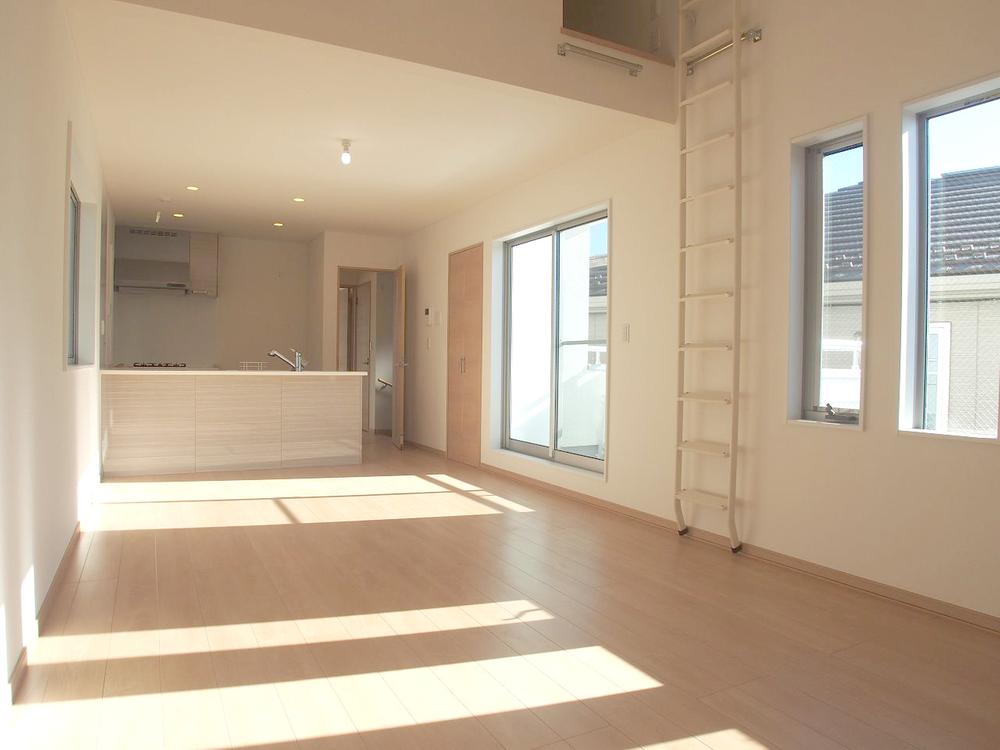 Living. 1 Building LDK (12 May 2013) Shooting